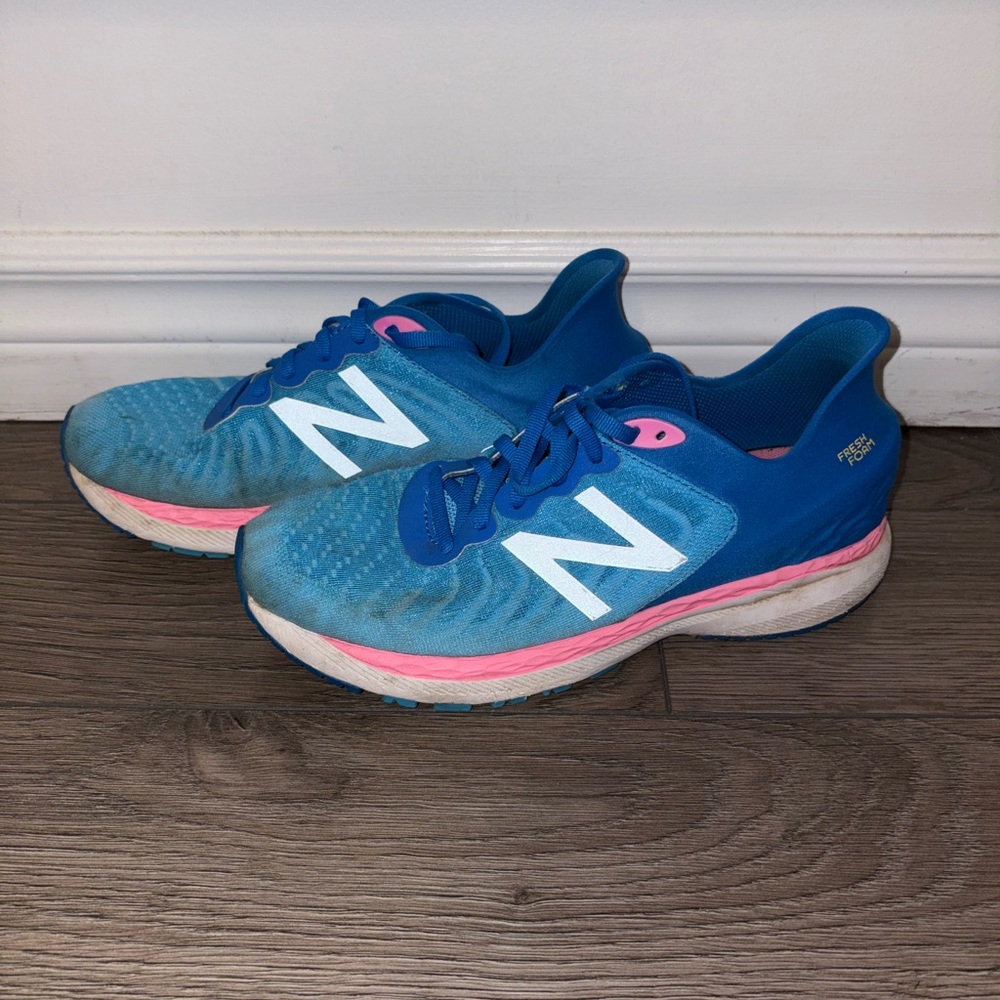 New Balance Fresh Foam 860v11 Running Shoe Vibrant Sky Blue